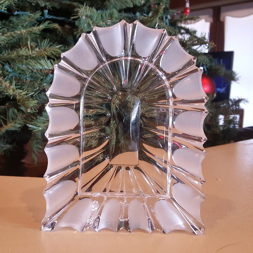 Mikasa Cathedral Crystal Picture Frame - Picture 1 of 4